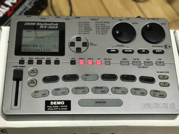 中古 ZOOM RT-323 RhythmTrak 説明書付属