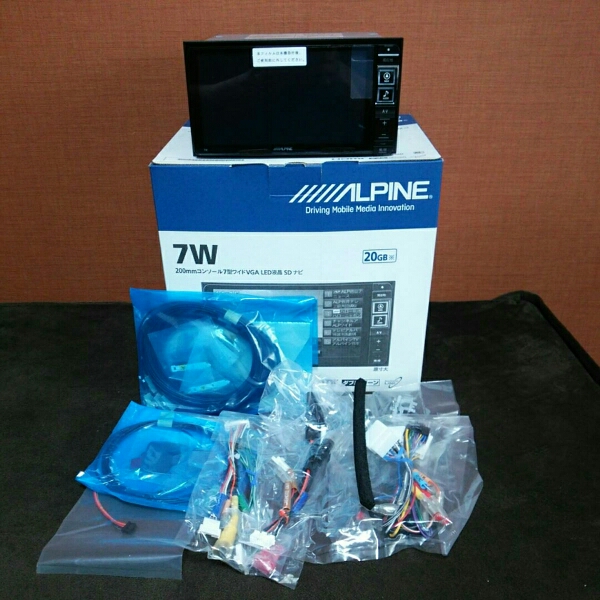【展示品　送料無料】アルパイン　７W　200mmワイド　LED液晶_2
