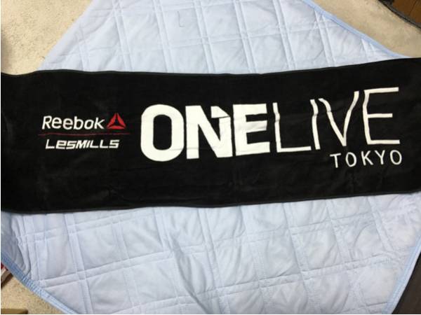 レスミルズ イベント タオル スポーツ、レジャー エクササイズ用品