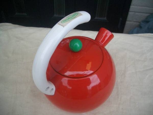 ★☆赤い可愛いホーローケトル・美品☆★_3