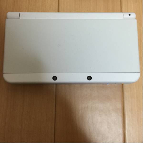 中古品 難あり new 3DS おまけにソフト付き