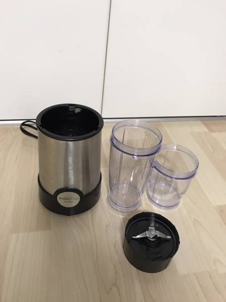 ほぼ未使用　BONABONA コンパクトブレンダー　送料無料