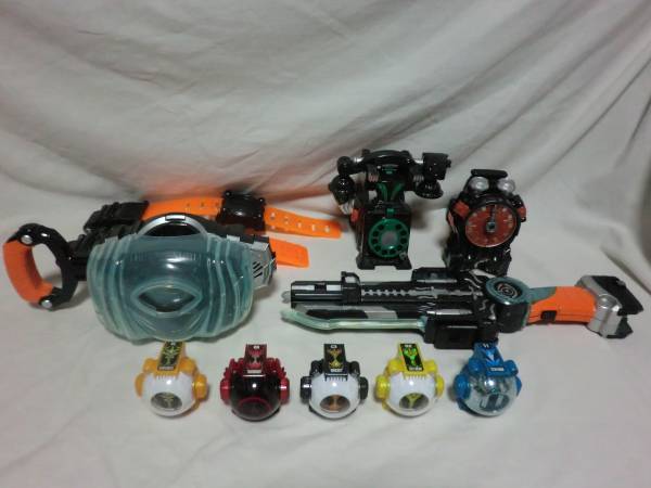 「ヤフオク年末」仮面ライダーゴーストドライバーガンガンセイバ