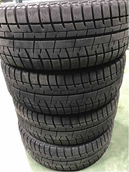 クロススピード CSR 215/45R18 スタッドレス 70 80ヴォクシー