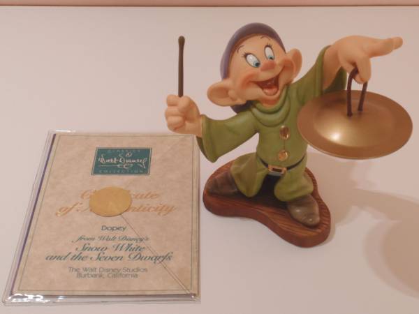 ドーピー 白雪姫 七人の小人 Dopey Snow White お おとぼけ Disney