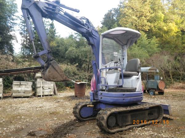 栃木発コマツPC１２UU－２