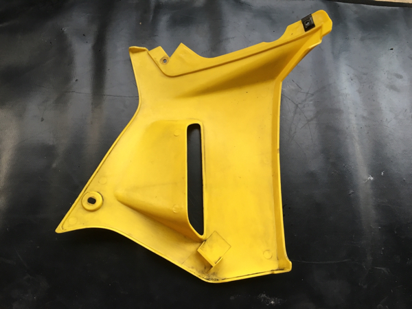 TDR50.80用FRP製アッパーカウル YAMAHA TDR50/80 アッパー左サイド