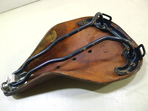 英国 「MADE IN England BROOKS アンティーク革サドル 現状品