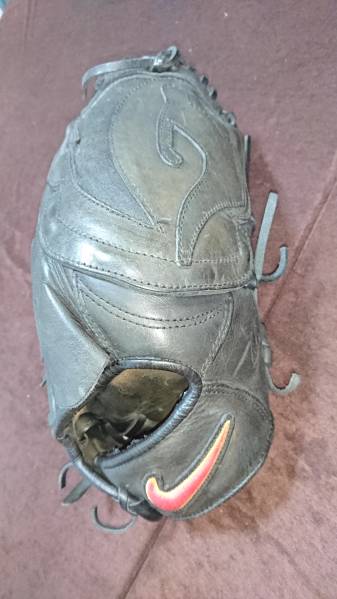 送料無料！ナイキ軟式投手用グラブ※上原浩治モデル