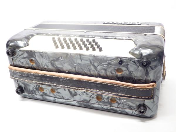 アコーディオン TOMBO トンボ ハードケース付き T-32 良品 MM181 32鍵