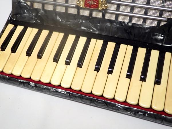 アコーディオン TOMBO トンボ ハードケース付き T-32 良品 MM181 32鍵