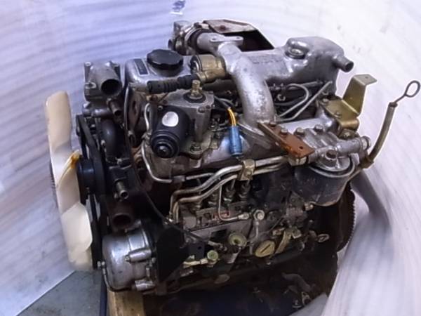 B904・三菱ジープJ53ディーゼルターボエンジン 4DR6 希少 未走行 