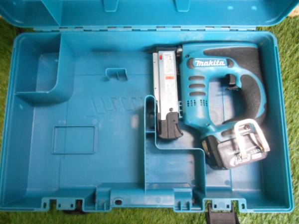 マキタ 充電式ピンタッカ PT350D - makita メルカリ 14.4V 2026年最新 マキタ 充電式ピンタッカ PT350D - makita メルカリ 14.4V 2026年最新