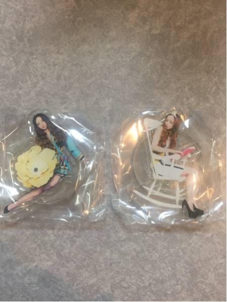 安室奈美恵 LIVE STYLE 2016-2017 ガチャ アクリルスタンド 2点_1