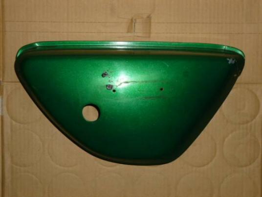 KH250KH400右サイドカバー レストアベースSS250SS400SS