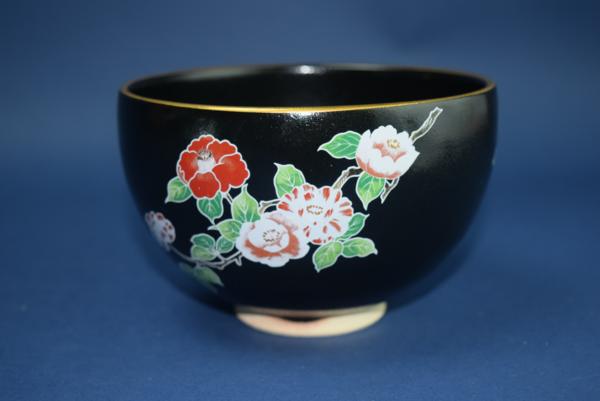 京の花めぐり抹茶椀　三月　法然院の椿　ID6414