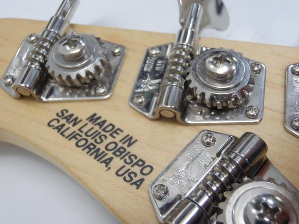 StingRay USA ハードケース付き ホワイト MUSICMAN StingRay USA ミュージックマン スティングレイ ハードケース