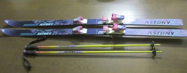 ☆★ASTONYスキー板とストック未使用品☆★_1