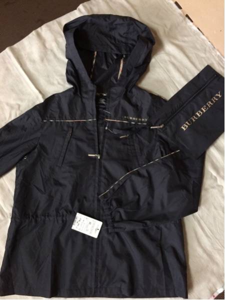 タグ付き★新品★バーバリー★レインコート★140★ブラック★送料無料★入学準備★カッパ★専用ポーチ付き★