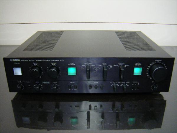 YAMAHA ヤマハ ナチュラルサウンドステレオコントロールアンプ【C-4】中古品/ZI407