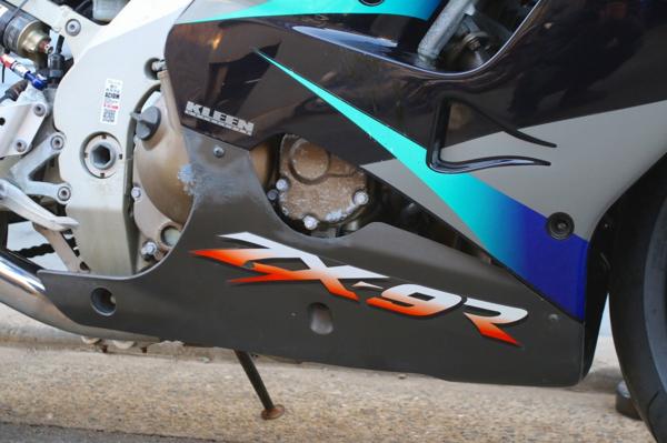 ZX-9R 144馬力のE型/ユメタマ/2001年式/前後オクムラチューニング
