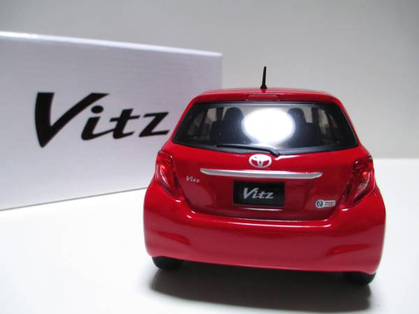 1/24 トヨタ ヴィッツ Vitz カラーサンプル 非売品 ミニカー 1⁄24