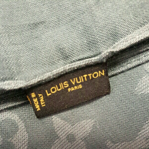 LOUIS VUITTON　ストール