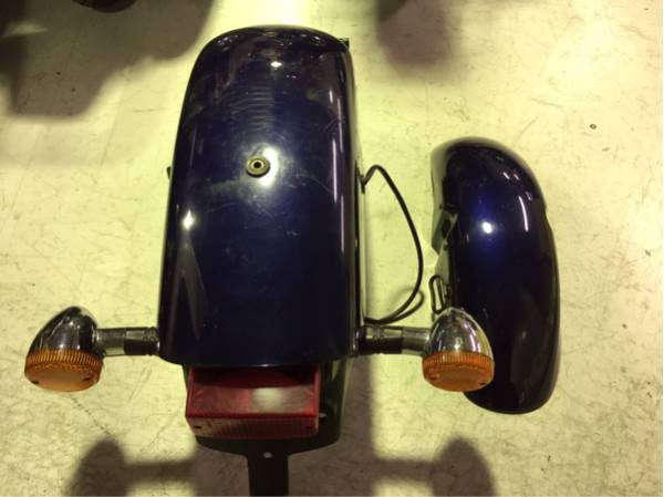 【割れ無し】HONDAマグナ２５０用 純正前後フェンダーセット 小傷ありますが再生用に！【200サイズ】