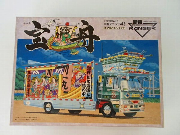 未組立 アオシマ 1/32 中型デコトラ4t 宝舟 エアロパネルタイプ 