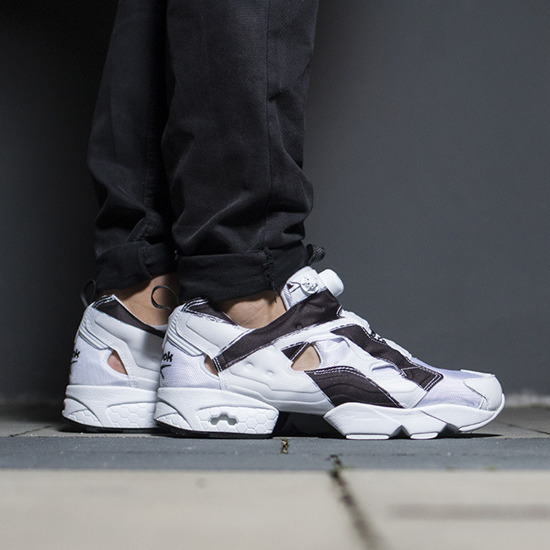 Reebok x INSTAPUMP FURY atmos | × BLACK⁄FOOTWEAR OG キックスラボ 