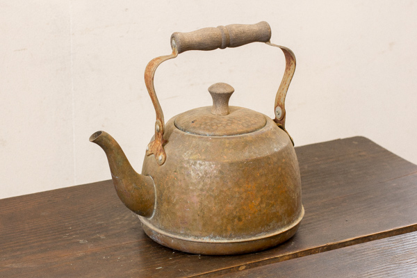 古い銅製ケトル やかん 薬缶 アンティーク アラジンストーブにどうぞ B その他 売買されたオークション情報 Yahooの商品情報をアーカイブ公開 オークファン Aucfan Com 古い銅製ケトル やかん 薬缶 アンティーク アラジンストーブにどうぞ B その他 売買されたオークション情報 Yahooの商品情報をアーカイブ公開 オークファン Aucfan Com