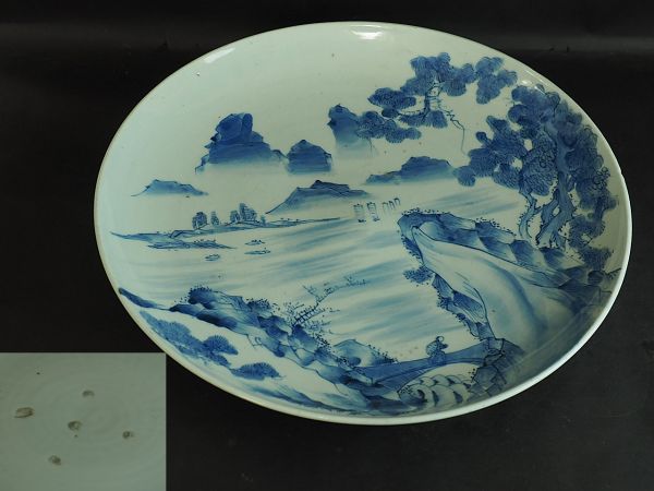 江戸時代 古伊万里 染付山水図大皿 直径約42.5cm AZ2189 江戸時代 古伊万里 染付山水図大皿 直径約42.5cm AZ2189