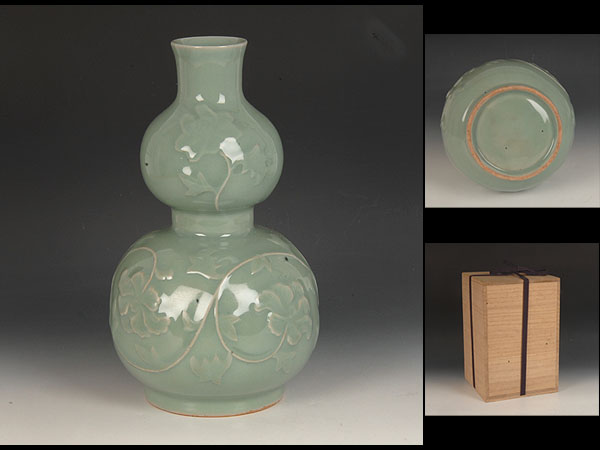 □気品溢れる逸品！龍泉窯青磁纏枝花刻紋胡芦瓶 南宋