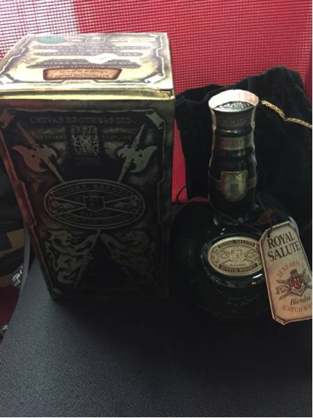 21年 SALUTE ロイヤルサルート 未開栓ROYAL ROYAL 陶器 ウイスキー