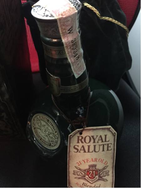 シーバス ROYALSALUTE ロイヤルサルート 21年 未開栓 箱付き 巾着付き