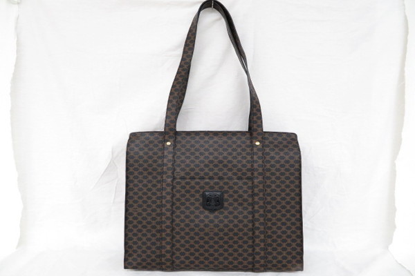 本物■極美品■セリーヌ■マカダム■ショルダーバッグ■12万■w4a44h