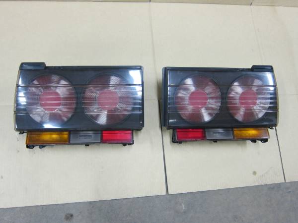 R31　スカイライン　リアテールランプ　左右セット　後期型