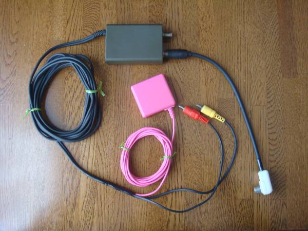 videoデッキ RFコンバータ ビデオ端子が無いブラウン管アナログテレビ用 ラテカセ