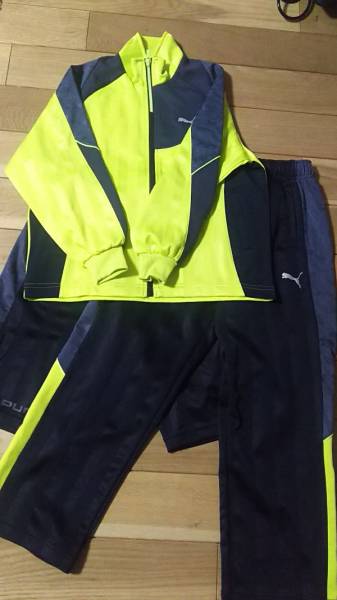 プーマ　PUMA　ジャージ　上下短パンセット　１3０cm　美品②