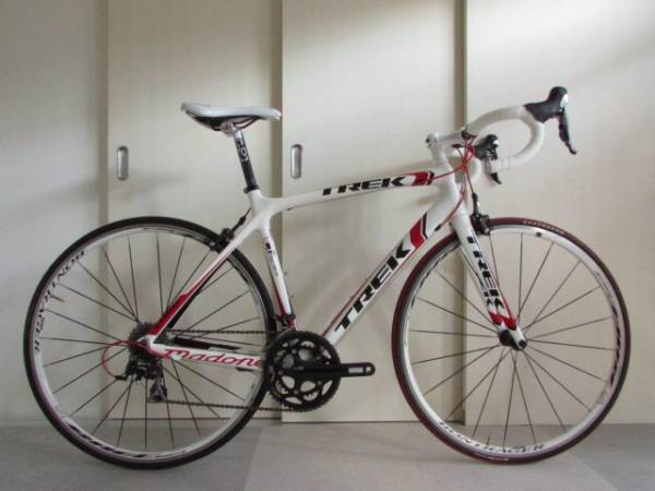 トレック ロードバイク　TREK MADONE 4.7　状態良好　最落なし！　売切！