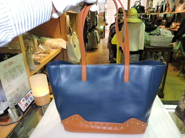 182869 TSUMORI CHISATO(ツモリチサト) レザー トートバッグ 美品 