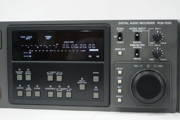 SONY SONY/ソニー 業務用 DATレコーダ○PCM-7050 中古 ジャンク SONY SONY/ソニー 業務用 DATレコーダ○PCM-7050 中古 ジャンク