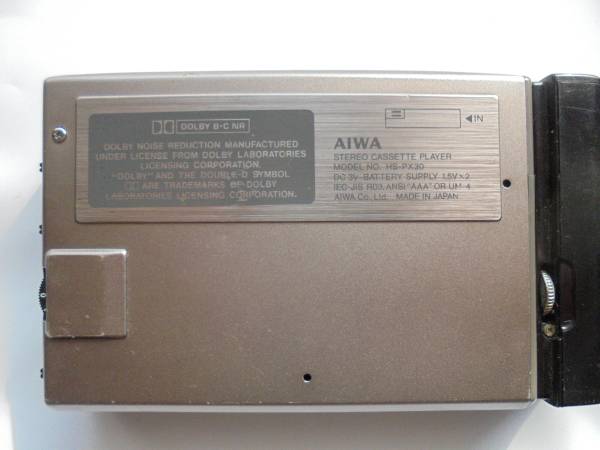 AIWAカセットウォークマン HS-PX30(再生専用)｜売買されたオークション