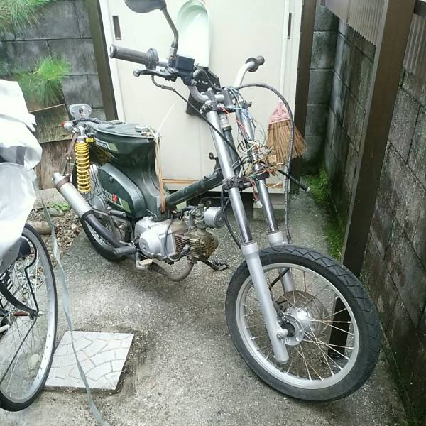 ホンダ スーパーカブ50 シャリーエンジン Crm50フロントフォーク レストアベースやカスタムベースに オフロードバイク化も面白そう エンジン本体 売買されたオークション情報 Yahooの商品情報をアーカイブ公開 オークファン Aucfan Com