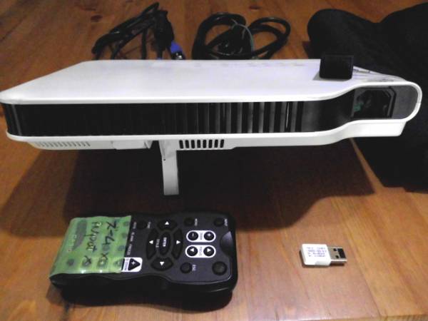 CASIO (カシオ（家電）) プロジェクター XJ-A145V 【コンプオフ金沢野々市店】 CASIO (カシオ（家電）) CASIO XJ-A145V プロジェクター 訳あり品