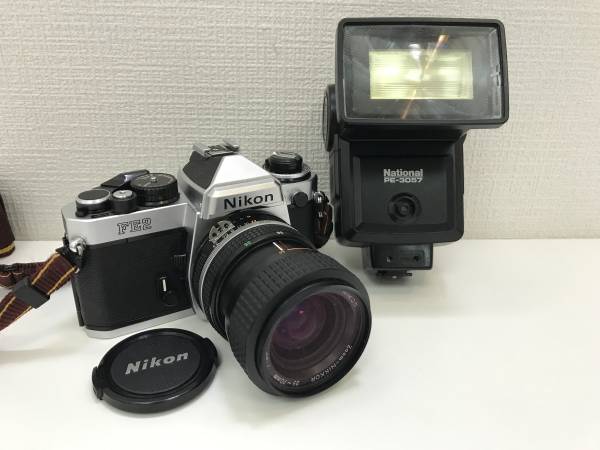 カメラ Nikon FE2 一眼レフカメラ 35-70mmレンズ付き