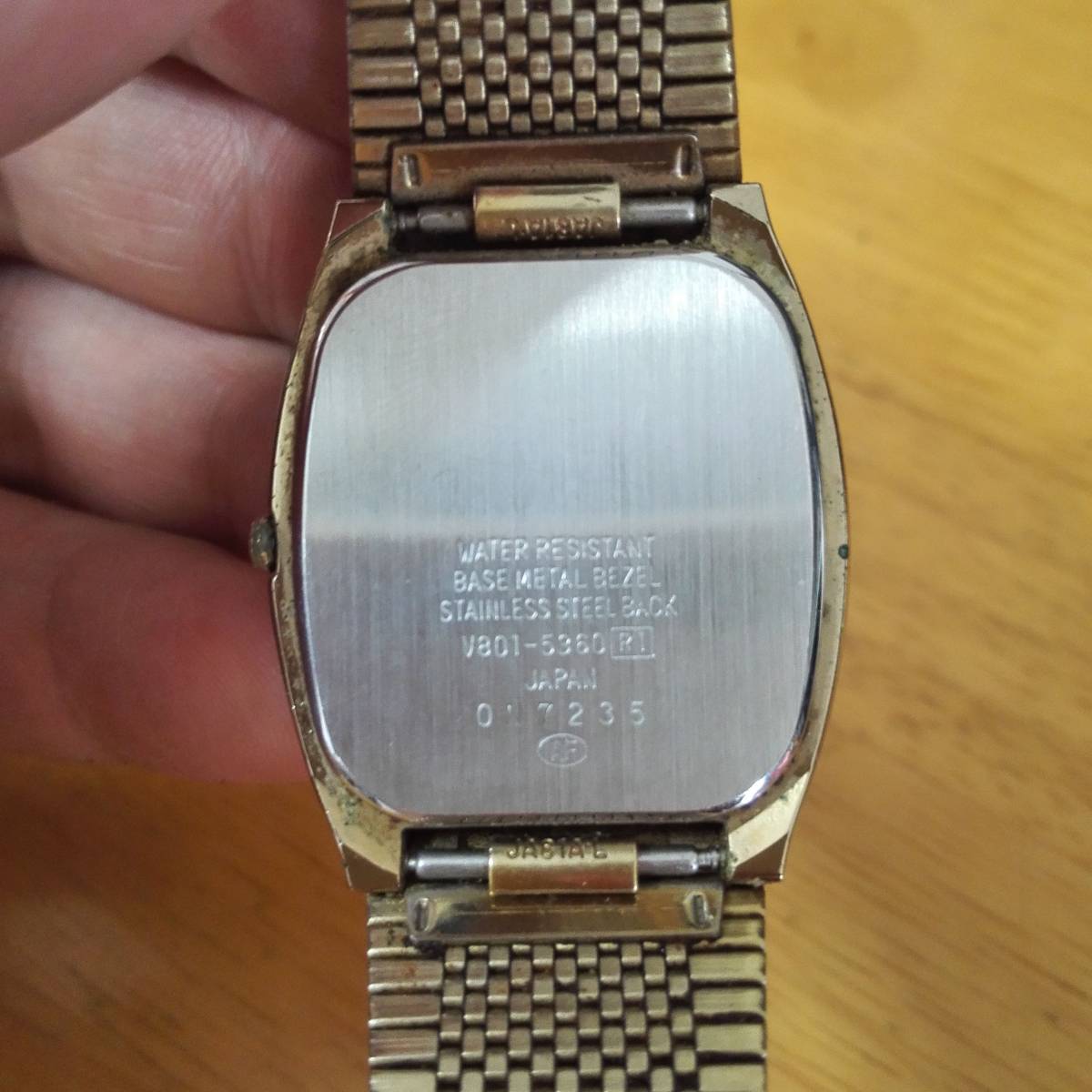 SEIKO ALBA ESTATE メンズ腕時計　V801-5360　ゴールド レクタンギュラー スクエア　クオーツ　動作確認済　現状渡し　セイコーアルバ SEIKO セイコー ALBA ESTATE ゴールド クオーツ V801-5360(アルバ