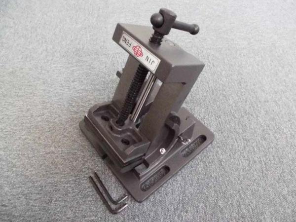 口幅 100ｍｍ アングル マシン バイス 万力 フライス盤 ９０度 角度 ７段階 調整 1円　新品　クランプ 卓上 固定
