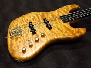 Blade LevinsonのYahoo!オークション(旧ヤフオク!)の相場・価格を見る