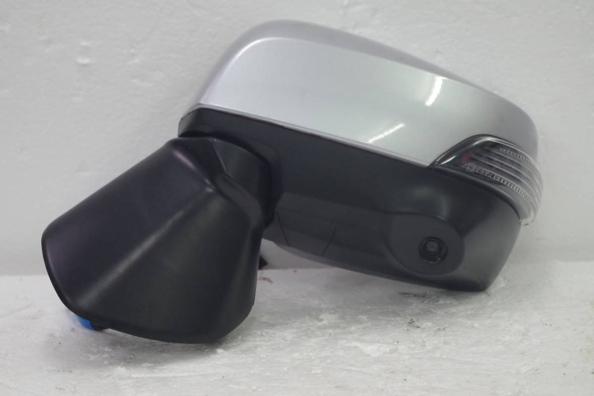スバル　レヴォーグ　VMG　サイドミラー左（カメラ付き）